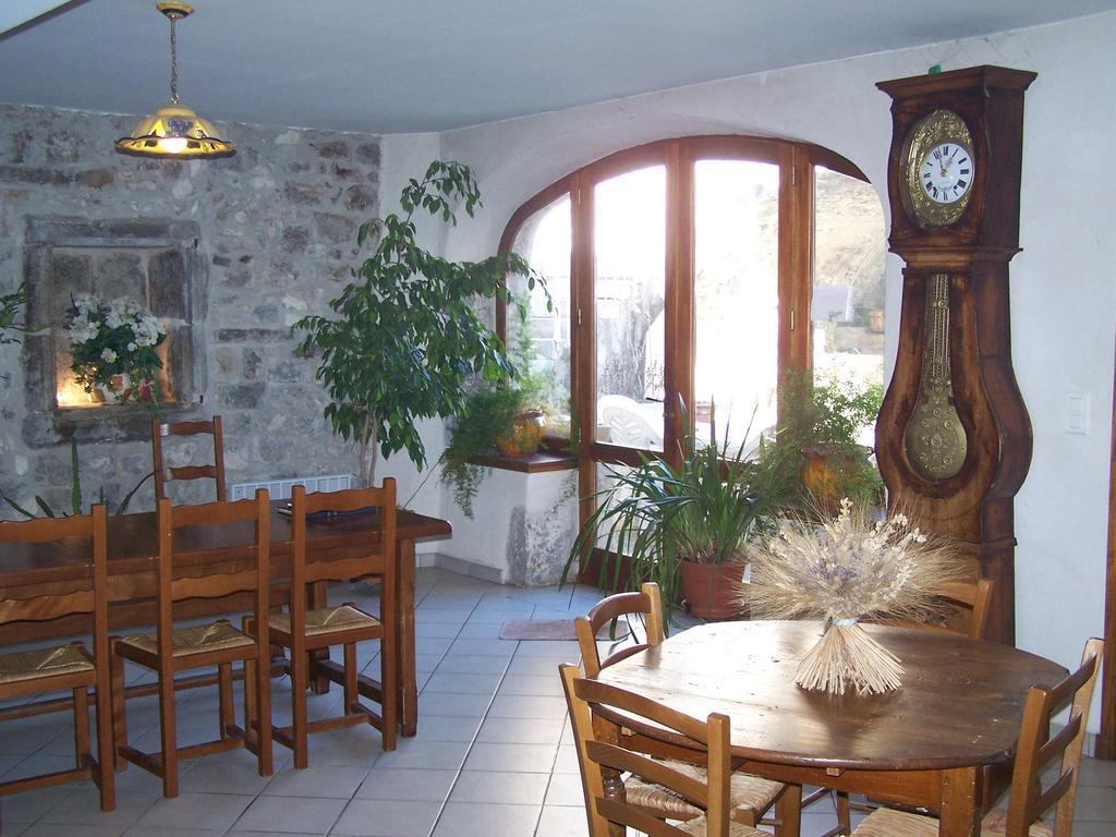Chambres D'Hotes Les Clapas Chauzon Exterior photo